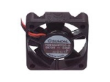 Zur optimalen Kühlung versteckt eingebauter Verstärker, 12V.